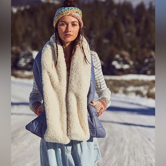 New Free People  Movement Downhill Puffer Scarf - Picture 5 of 7